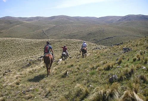 Cabalgatas en la Falda